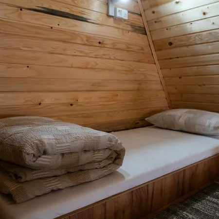Camping Kraljicini Konaci *